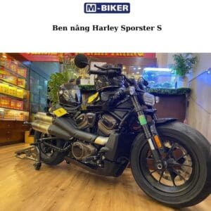 Ben nâng Harley Sportster S