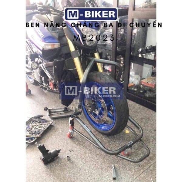 Ben nang di chuyen chang ba moto 13