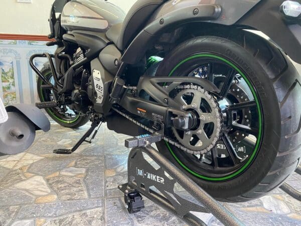 Ben nâng xe Kawasaki Vulcan 650S chính hãng Mbikervn (4)