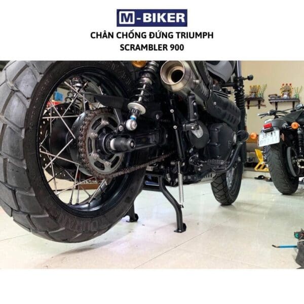 Chan chong dung Triumph scrambler 1