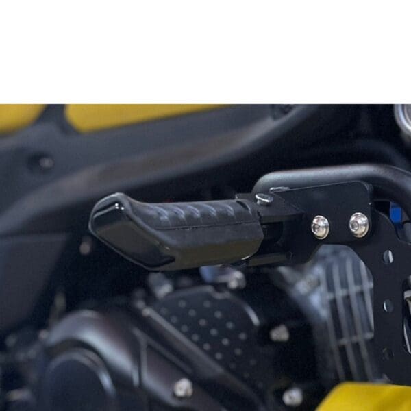 Gac chan co tai bat op gam yamaha pg1 4