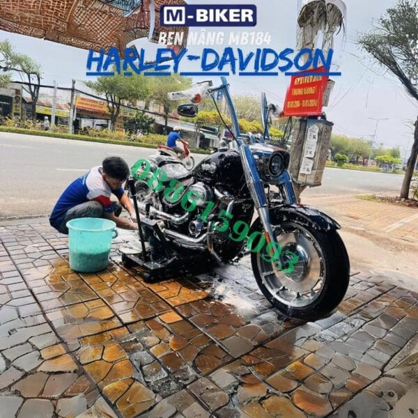 ben nâng harley iron 883