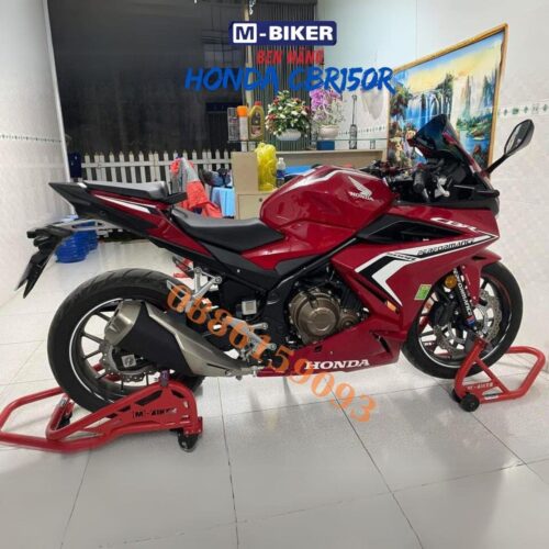 Ben nâng xe Honda CBR150R