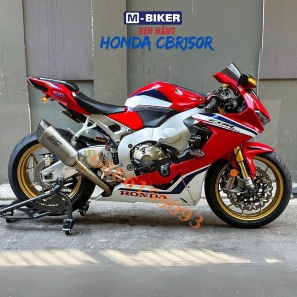 ben nâng honda CBR150R