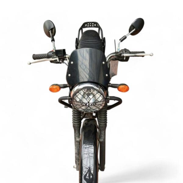kính chắn gió w175