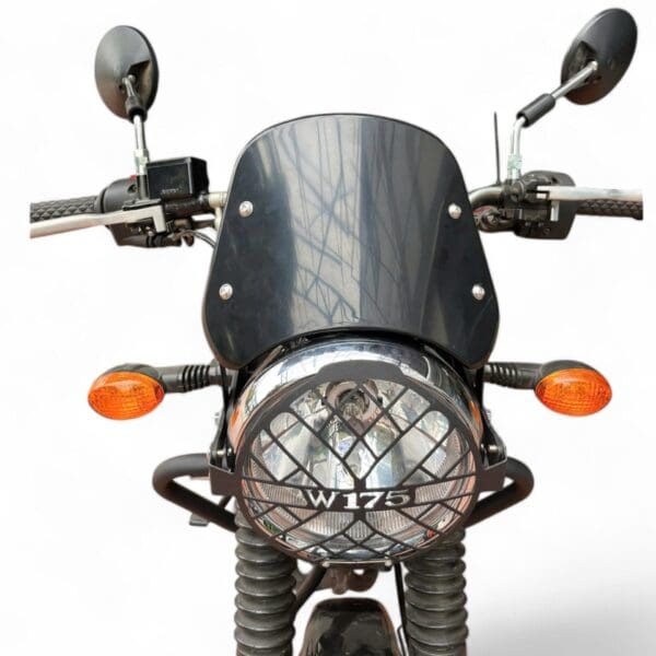 kính chắn gió w175