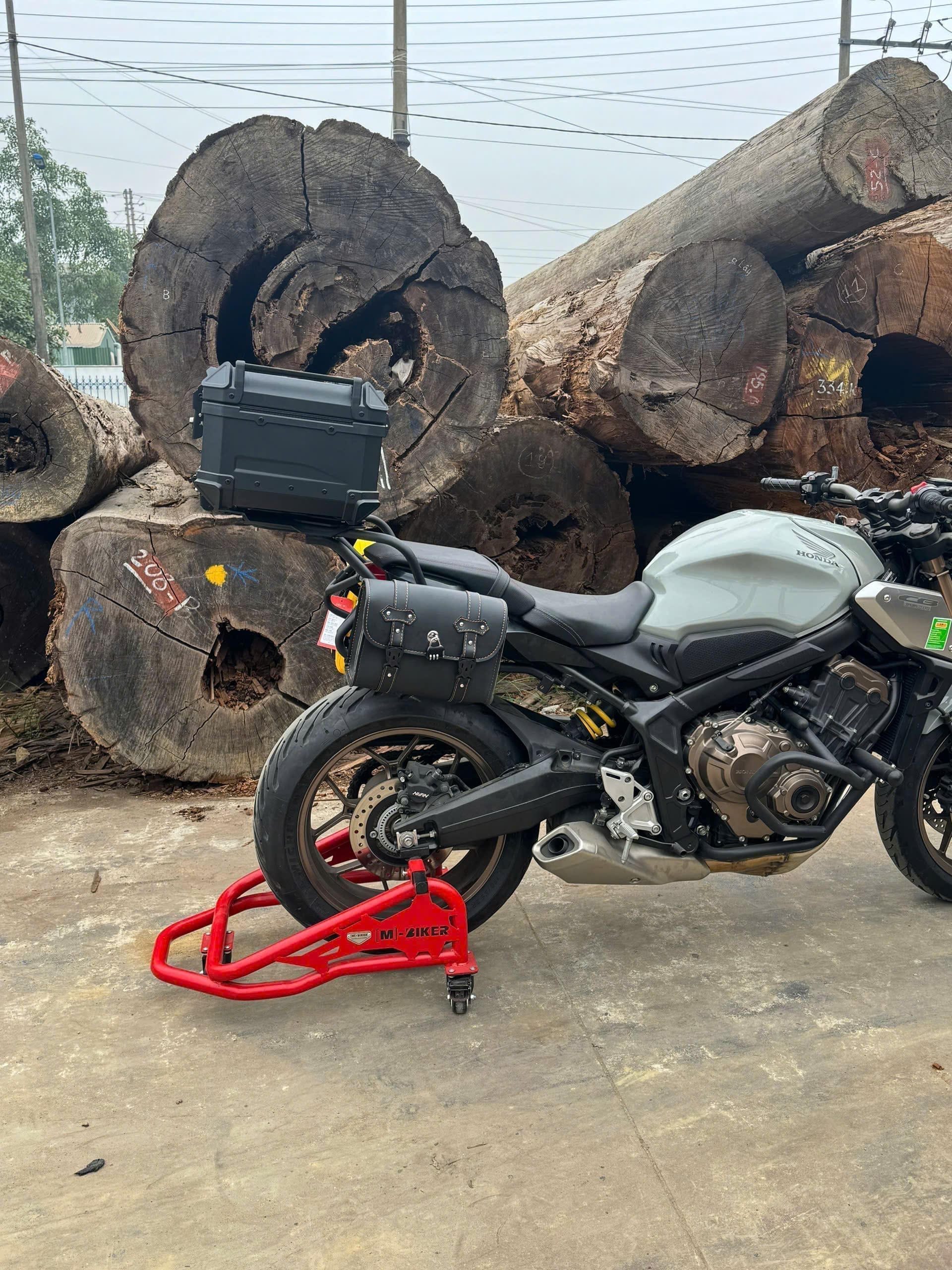 Ben nâng CB650 Mbiker Ben nâng CB650 Mbiker
