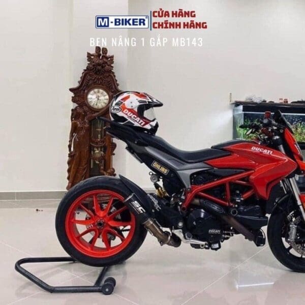 ben nang xe ducati hypermotard 821 mot gap mb143 01
