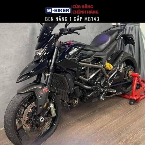 ben nang xe ducati hypermotard 821 mot gap mb143 01