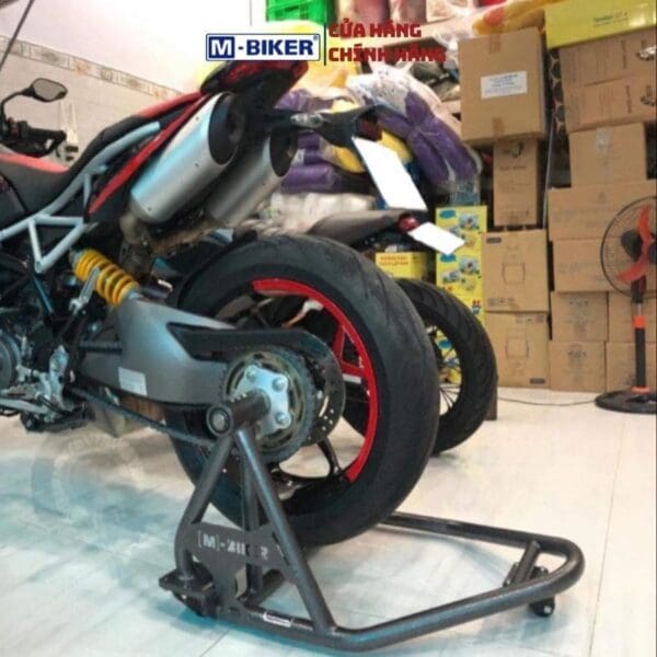 ben nang xe ducati hypermotard 821 mot gap mb143 01