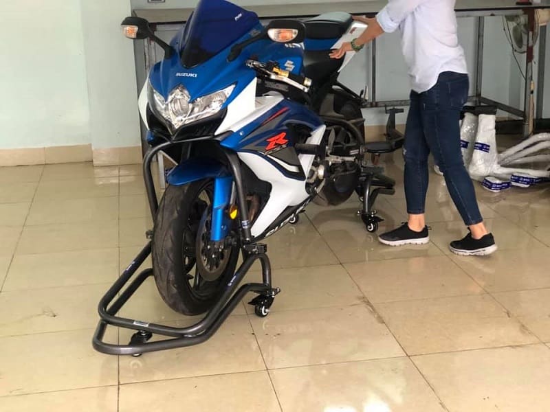 ben nang xe suzuki gsx 150 ben nang xe suzuki gsx 150