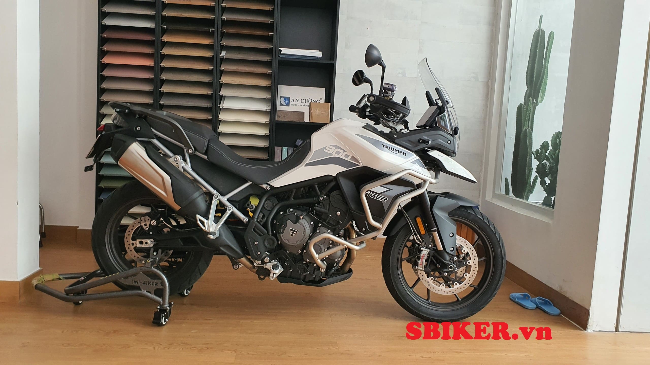 ben nang xe tiger 900 ben nang xe tiger 900