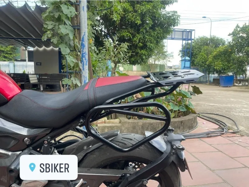 Baga sau Triumph Trident 660 - Khả năng chịu tải và độ bền cao