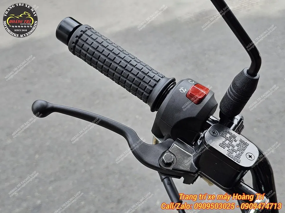 Bao tay Posh bên phải được trang bị trên xe PG-1