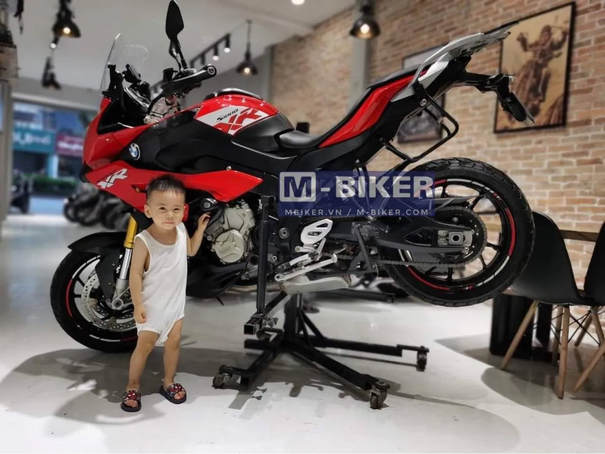 Ben nâng thủy lực Mbiker trong quá trình sử dụng