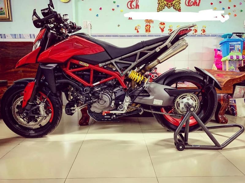 ben nang xe ducati monster ben nang xe ducati monster