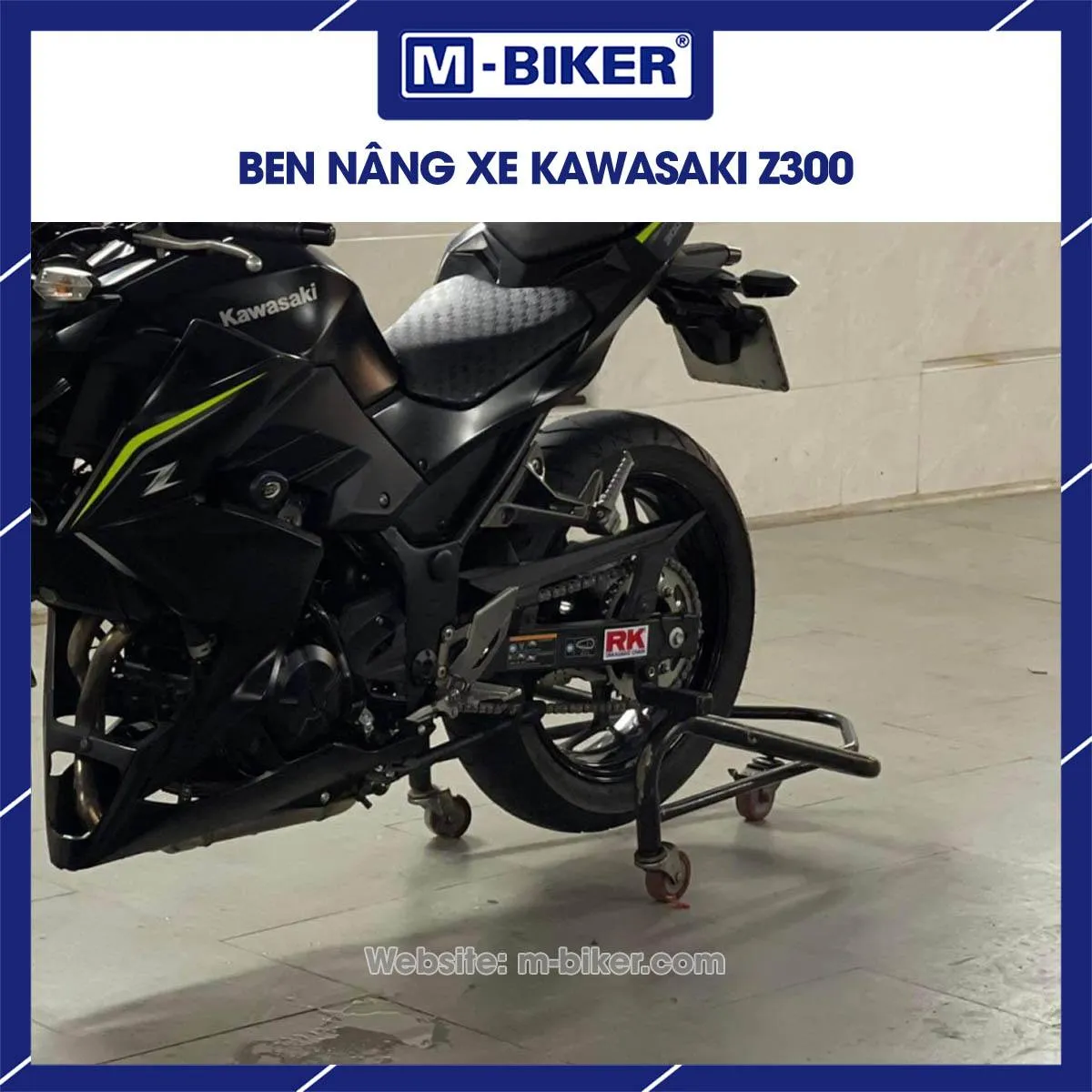 Ben nâng xe Kawasaki Z300 di chuyển 360 độ
