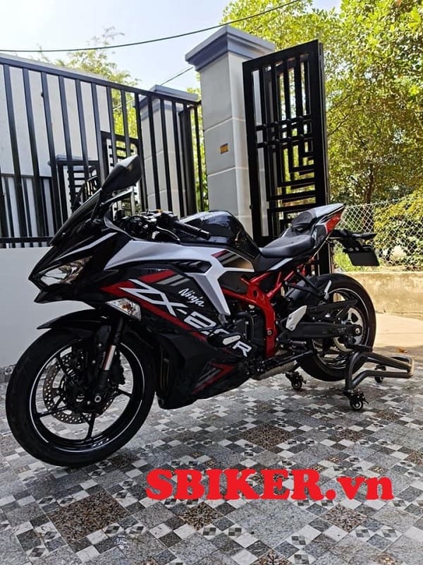 Ben Nâng Kawasaki Ninja ZX-25R: “Cạ Cứng” Không Thể Thiếu Cho Dân Chơi Xe