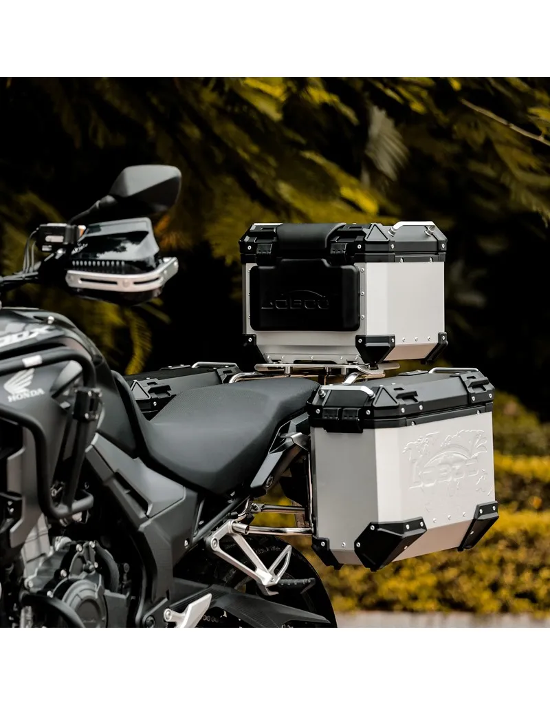 Bộ thùng Lobo Tibet trên Honda NX500 từ nhiều góc độ