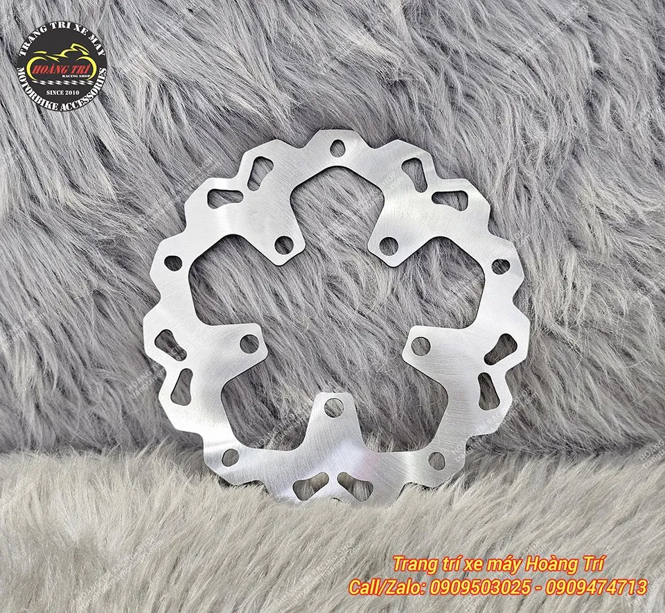 Cận cảnh đĩa sau PG-1 size zin 220mm với kiểu dáng độc đáo