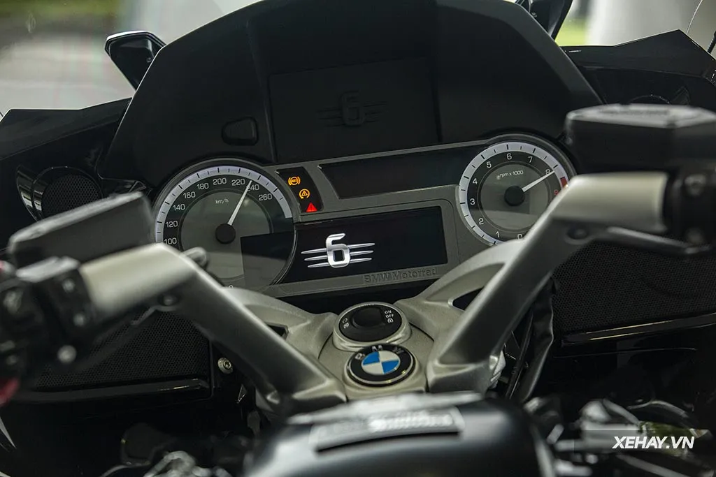 Động cơ 6 xi-lanh mạnh mẽ của BMW K1600