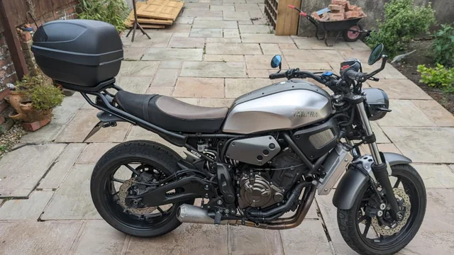 givi rear rack and topbox added to my 2016 this afternoon v0 mip7py10uav81 givi rear rack and topbox added to my 2016 this afternoon v0 mip7py10uav81