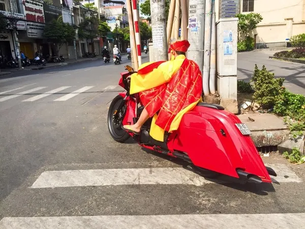 Honda Fury 1300 độ với thùng sau, tăng khả năng chứa đồ và vẻ ngoài hầm hố (Ảnh minh họa)