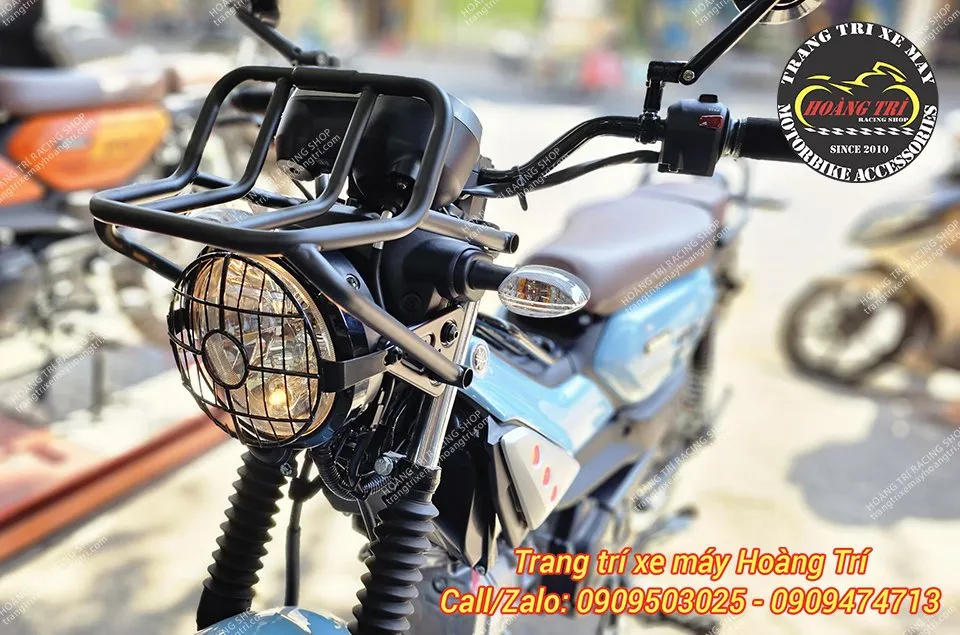 PG-1 được trang bị lưới bảo vệ đèn pha và baga đầu đèn