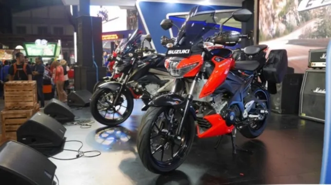 Suzuki GSX-S150 được trang bị thùng sau, tăng khả năng chứa đồ cho những chuyến đi xa