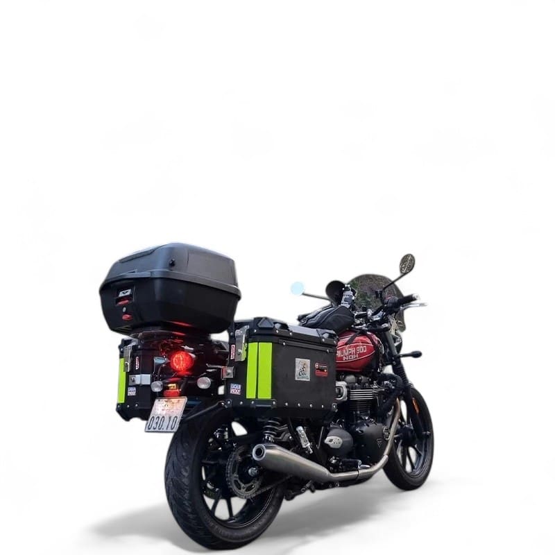 thùng hông triumph