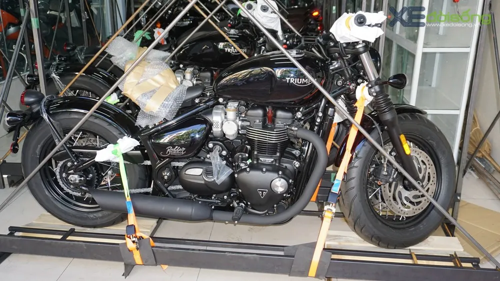 Thùng sau Triumph Bonneville Bobber - Lựa chọn hoàn hảo cho biker