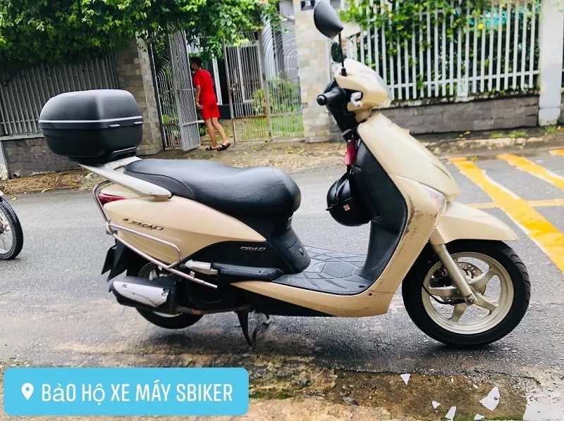 Thùng sau xe Lead, một phụ kiện không thể thiếu