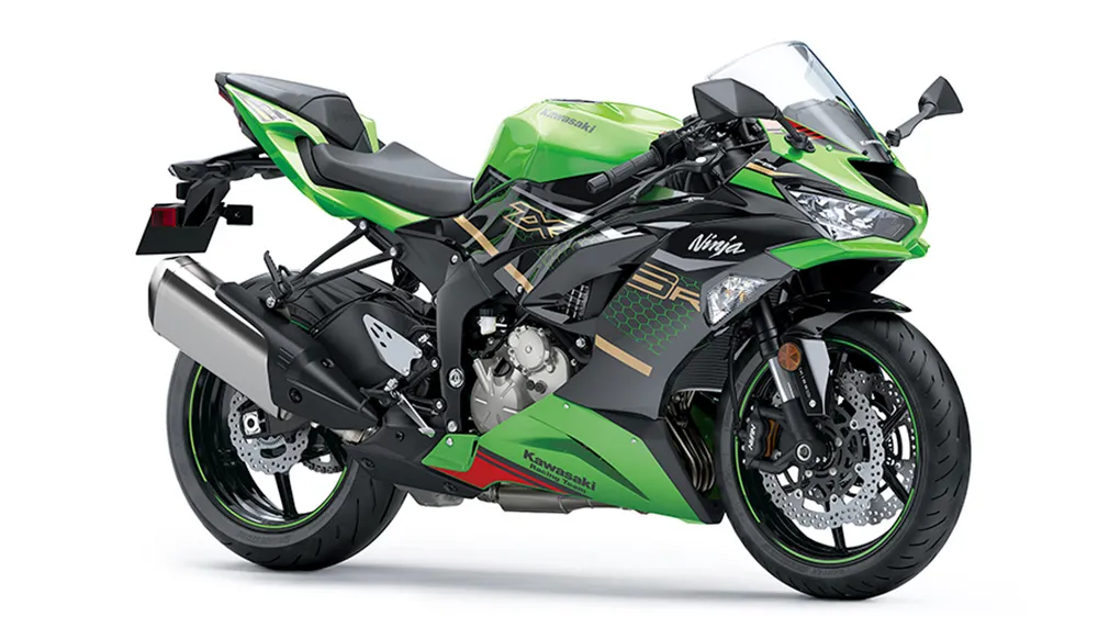 Thùng xe máy Givi gắn trên Kawasaki Ninja ZX-6R