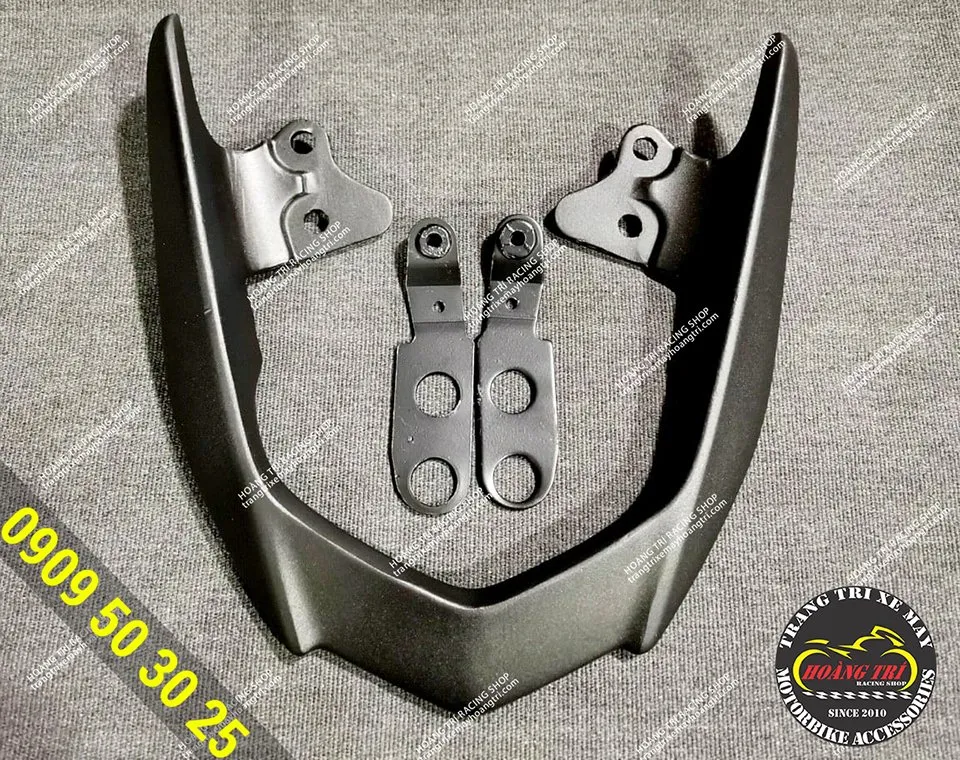 Trọn bộ cản sau Winner V1 bao gồm cản và 2 pát giữ đèn hậu