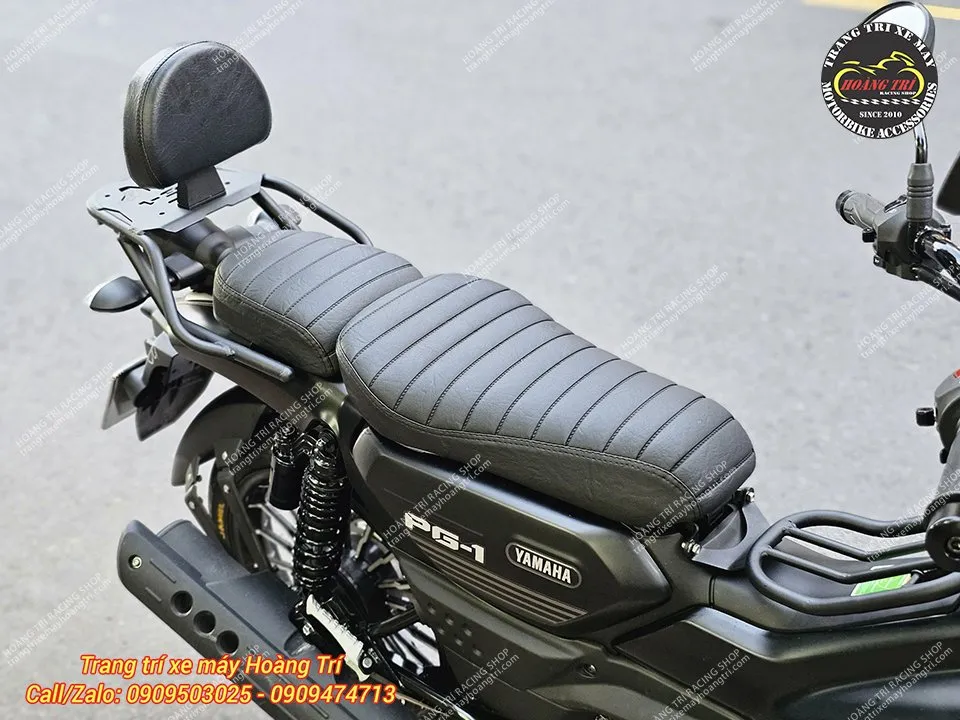 Yên xe PG-1 được bọc da mới và thay mút Kymdan với kiểu dáng thể thao