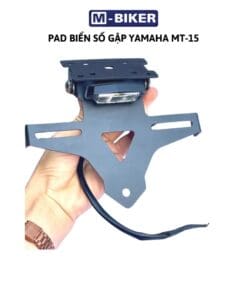 Đuôi biển số gập Yamaha MT15 có đèn hỗ trợ sáng