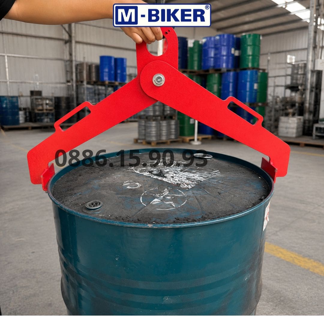Tay Kẹp Thùng Phi Sắt M-Biker Tool – Giải Pháp Nâng Hạ Thùng Phi An Toàn, Hiệu Quả