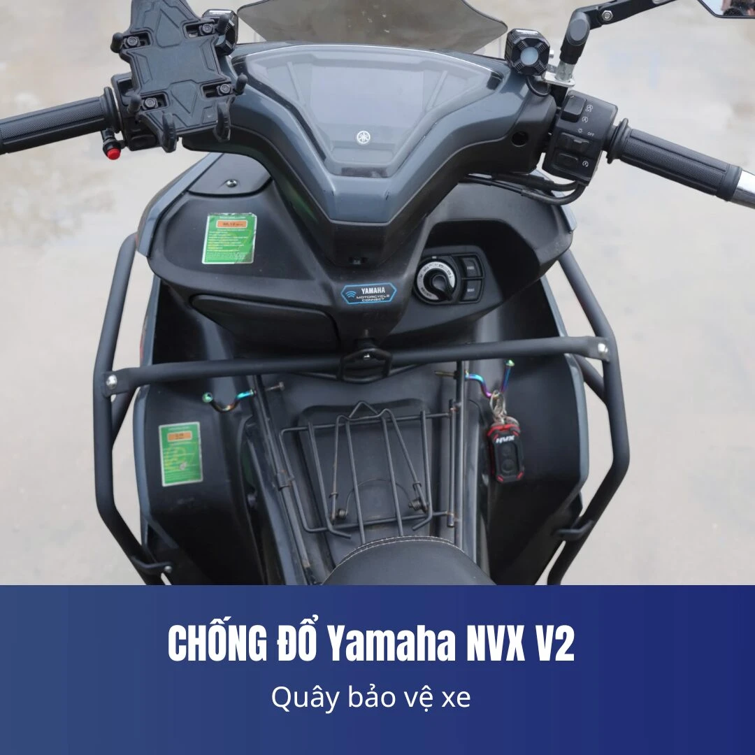 Mỏ cày chống đổ M-Biker lắp trên xe NVX V2 vươn ra phía trước bảo vệ yếm xe khi nghiêng đổ