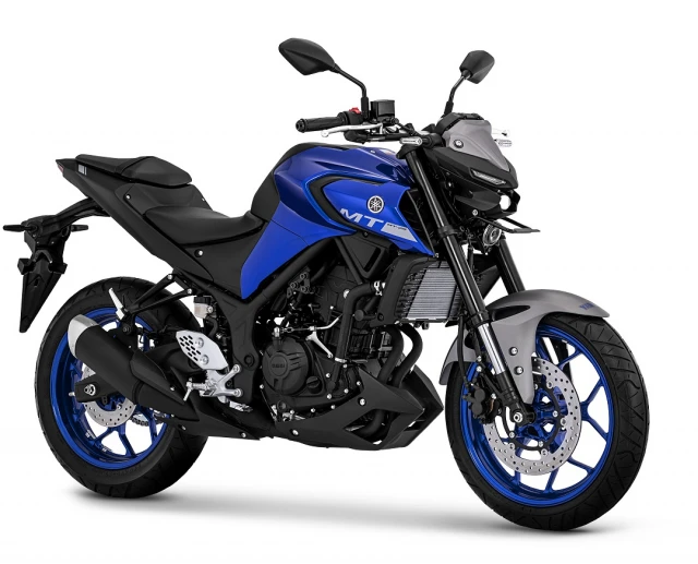 Sự khác biệt về dàn áo và lốc máy giữa Yamaha MT-03 đời cũ và đời mới ảnh hưởng đến việc chọn khung