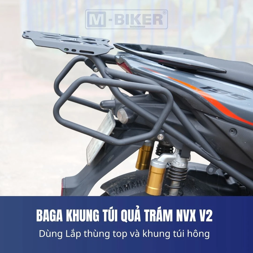 Hai bộ pát đỡ baga M-Biker đặt cạnh nhau thể hiện sự khác biệt kích thước giữa đời xe NVX V2 và V3 rõ ràng