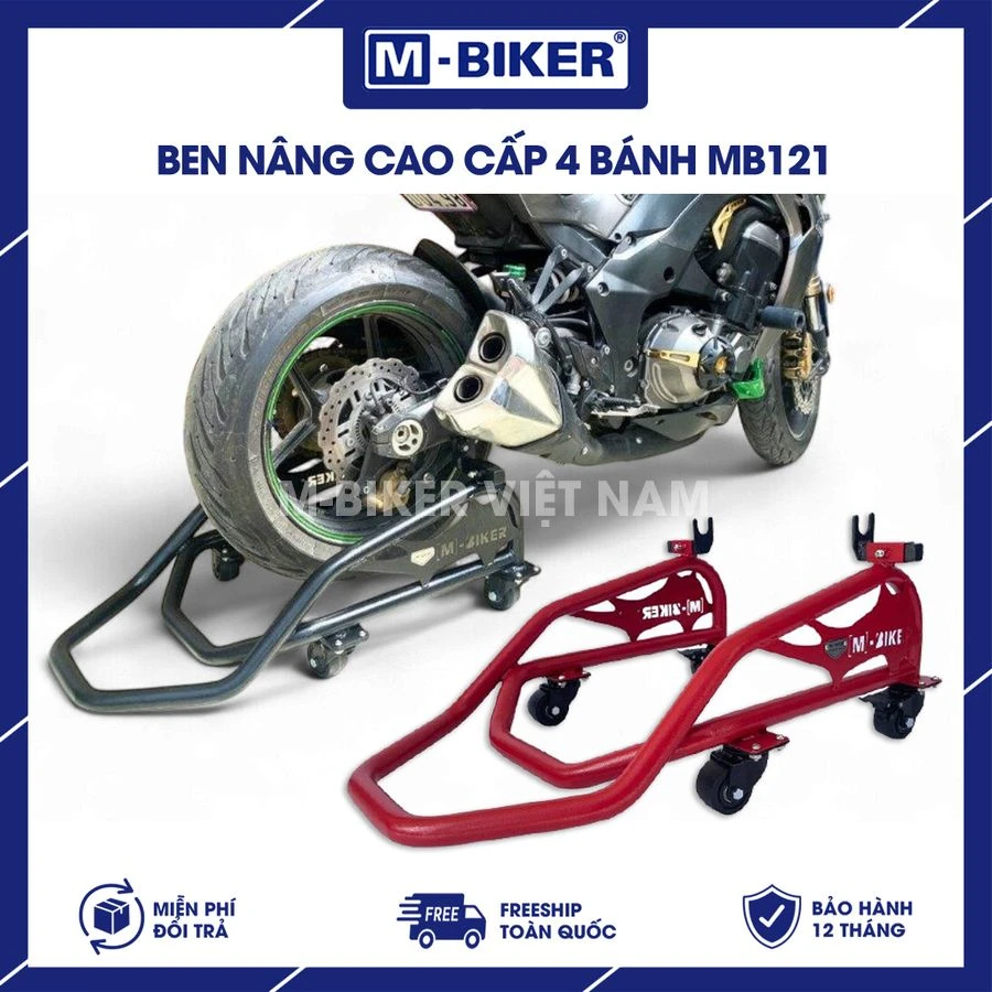 Người thợ tính toán tải trọng ướt của xe mô tô phân khối lớn để chọn kích nâng thủy lực phù hợp